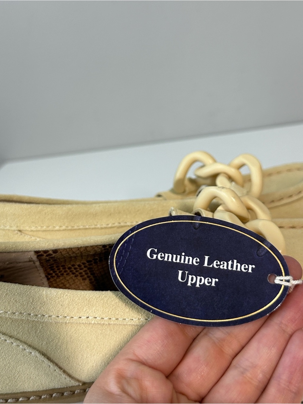 White Mountain Goodie Loafer Size 6.5 Buttercream Suede Butter Yellow - Picture 10 of 15